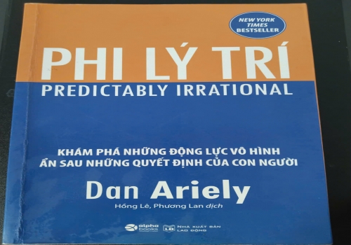 PHI LÝ TRÍ