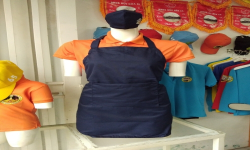 Uniform T-shirts and Aprons: Equip Now for Effective Brand Promotion